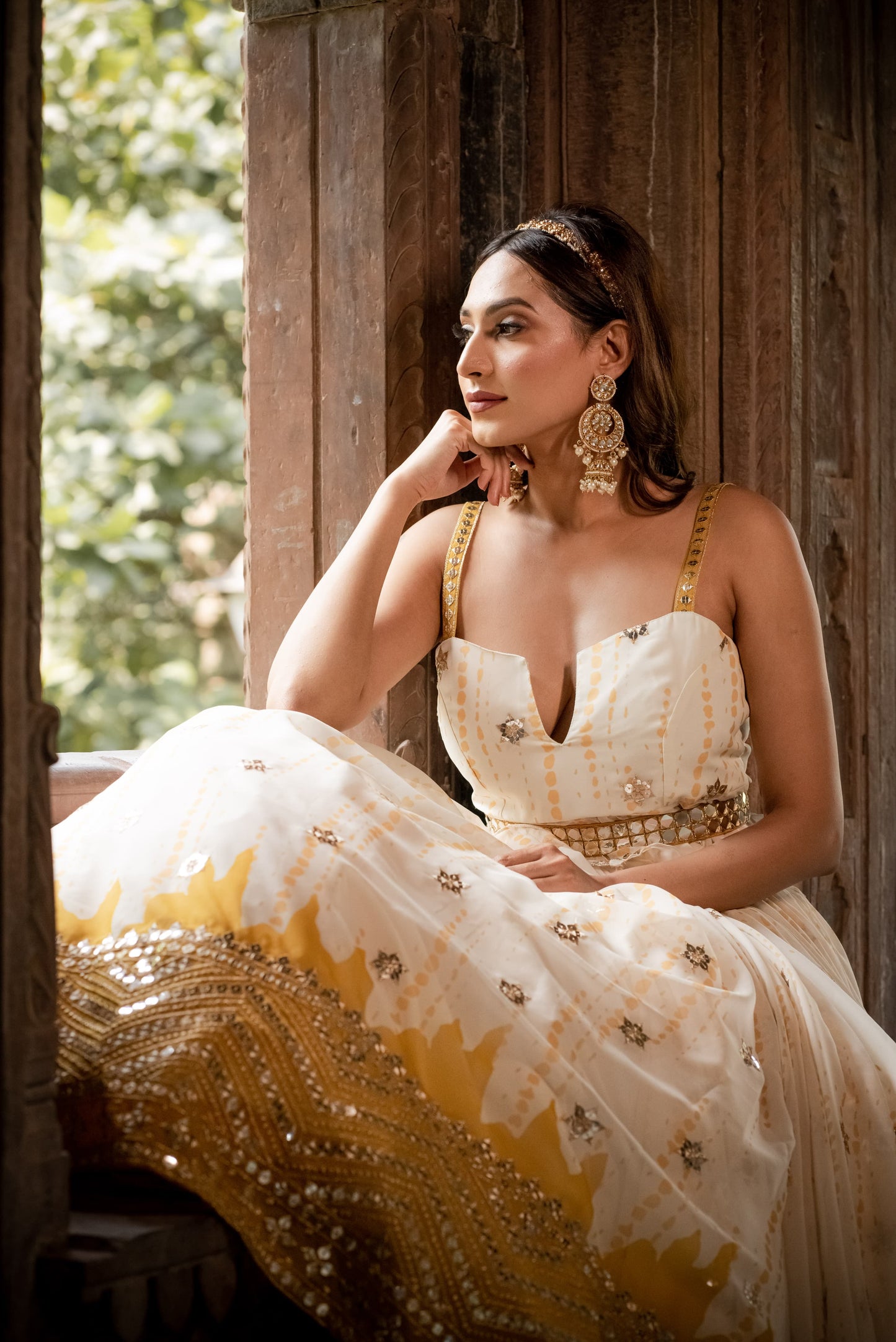 PEPLUM OFF WHITE LEHENGA
